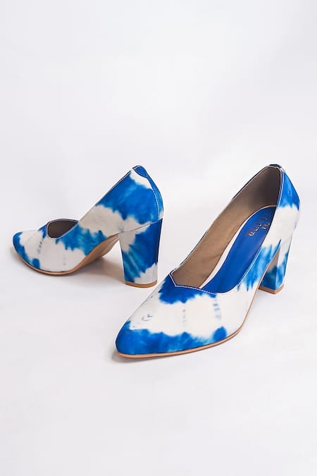 Buy_The Alter_White Tie-dye Print Pumps _Online_at_Aza_Fashions