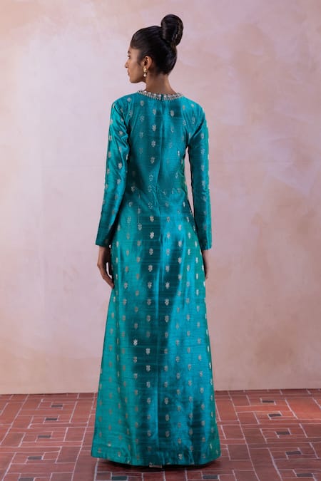 Taisha Handwoven Embroidered Kurta Pant Set 