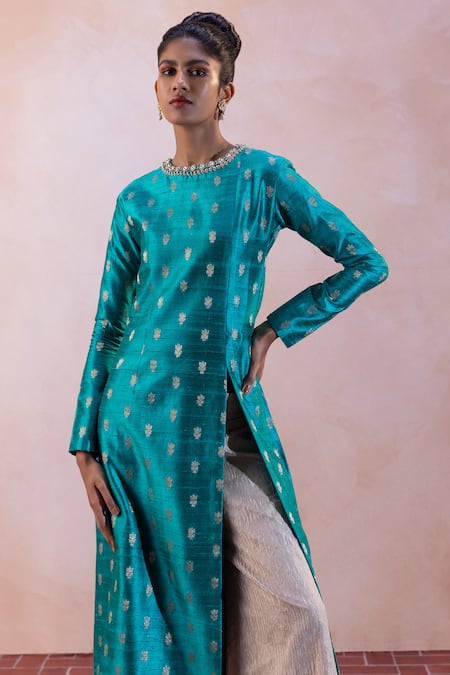 Taisha_Blue Silk, Tissue Embroidery, Beads Round Neck Handwoven Kurta Pant Set _at_Aza_Fashions