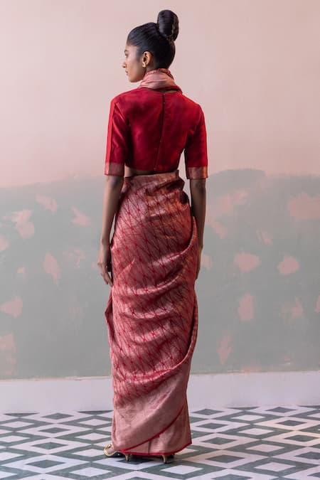 Taisha Tiger Skin Motif Handwoven Saree Set 