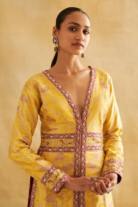 Shop Taisha Multi Color Silk Banarasi Peacock Jaal Woven Jacket Kurta With Flared Pant Online at Aza Fashions Shop_Taisha_Multi Color Silk Banarasi Peacock Jaal Woven Jacket Kurta With Flared Pant _Online_at_Aza_Fashions