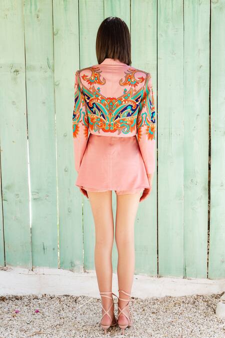 Shop Shruti Sancheti Pink Crepe Lapel Cropped Jacket And Shorts Set at Aza Fashions Shop_Shruti Sancheti_Pink Crepe Lapel Cropped Jacket And Shorts Set_at_Aza_Fashions