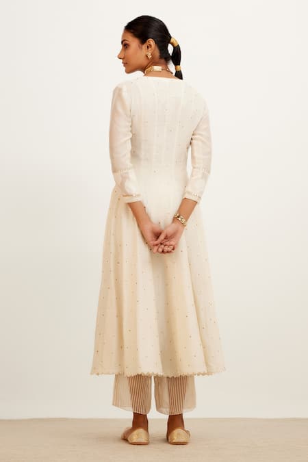 Shop Devnaagri Ivory Shantoon, Silk Organza, Chanderi And Mukaish, Gota, V Anarkali Set at Aza Fashions Shop_Devnaagri_Ivory Shantoon, Silk Organza, Chanderi And Mukaish, Gota, V Anarkali Set_at_Aza_Fashions