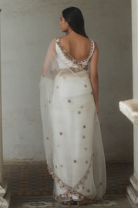 Shop_Peeli Dori_White Silk Organza Embroidered Metallic V Neck Hand Saree Set _at_Aza_Fashions
