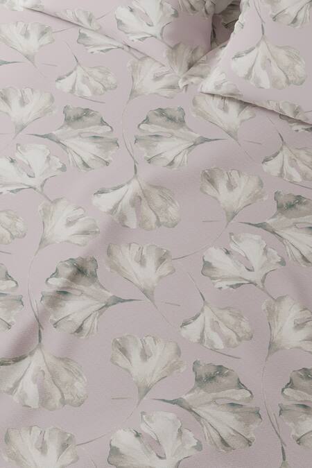 Houmn Pink Cotton Printed Jubilee Flower Bedsheet Set Online at Aza Fashions Houmn_Pink Cotton Printed Jubilee Flower Bedsheet Set_Online_at_Aza_Fashions