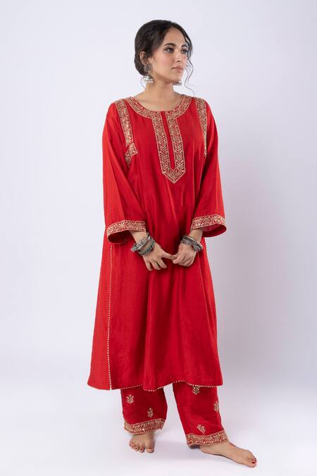 Buy_Pants And Pajamas_Red Chanderi Sequins, Zari, Embroidery Round Neck Leaf Kurta And Pant Set _Online_at_Aza_Fashions