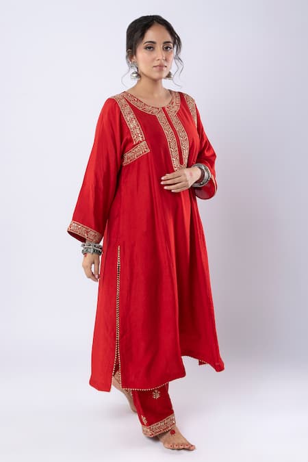 Shop_Pants And Pajamas_Red Chanderi Sequins, Zari, Embroidery Round Neck Leaf Kurta And Pant Set _Online_at_Aza_Fashions