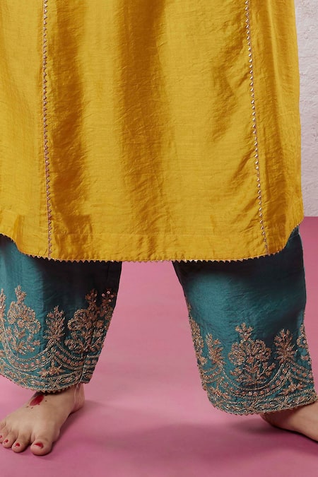 Shop_Pants And Pajamas_Yellow Chanderi Sequins, Zari, Embroidery Round Neck Thread Work Kurta Pant Set _Online_at_Aza_Fashions