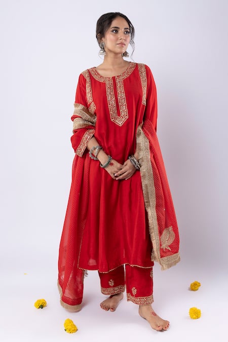 Pants and Pajamas Red Chanderi Embroidery Zari Thread Round Leaf Kurta Pant Set 