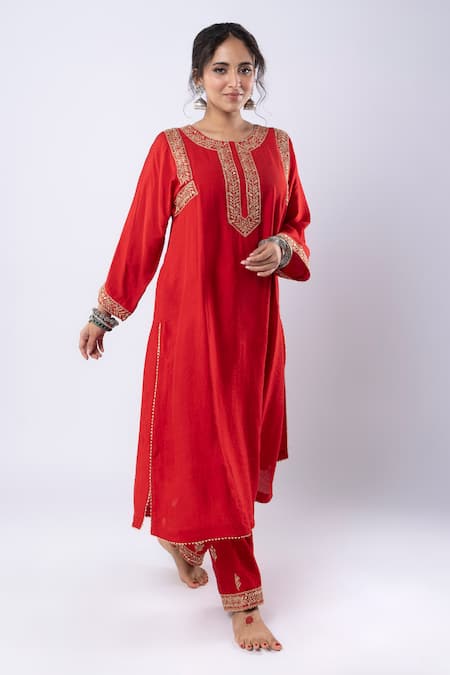 Buy_Pants And Pajamas_Red Chanderi Sequins, Zari, Embroidery Round Neck Leaf Kurta Pant Set _Online_at_Aza_Fashions