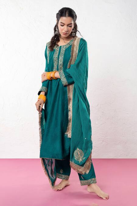 Pants And Pajamas Green Chanderi Sequins, Zari, Embroidery Round Neck Kurta Pant Set Online at Aza Fashions Pants And Pajamas_Green Chanderi Sequins, Zari, Embroidery Round Neck Kurta Pant Set _Online_at_Aza_Fashions