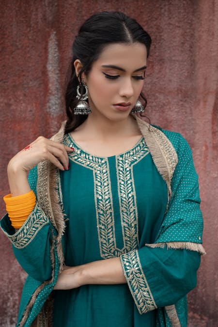 Buy Pants And Pajamas Green Chanderi Sequins, Zari, Embroidery Round Neck Kurta Pant Set Buy_Pants And Pajamas_Green Chanderi Sequins, Zari, Embroidery Round Neck Kurta Pant Set