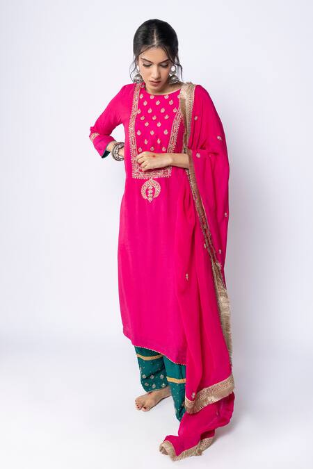 Buy_Pants And Pajamas_Pink Chanderi Embroidery, Sequins Round Neck Floral Kurta Pant Set _Online_at_Aza_Fashions