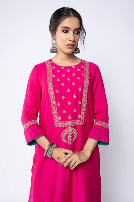 Shop_Pants And Pajamas_Pink Chanderi Embroidery, Sequins Round Neck Floral Kurta Pant Set _Online_at_Aza_Fashions
