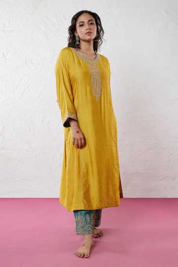Pants And Pajamas Yellow Chanderi Sequins, Zari Round Neck And Embroidered Kurta 4
