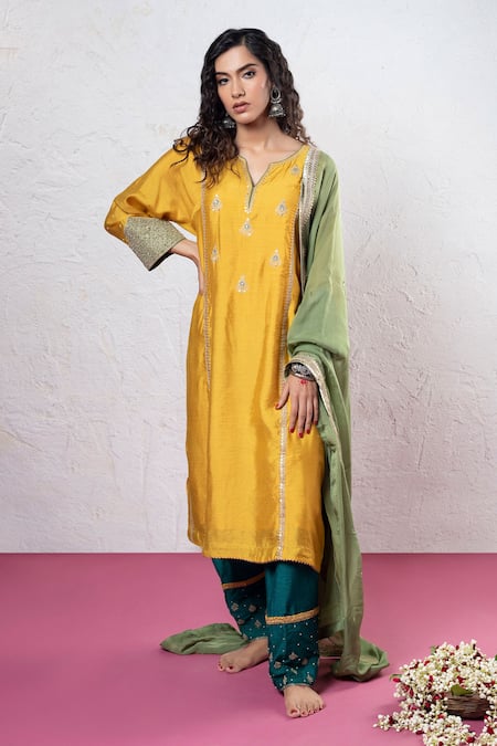 Pants And Pajamas Yellow Chanderi Sequins, Zari, Patchwork Round Floral Applique Embroidered Kurta