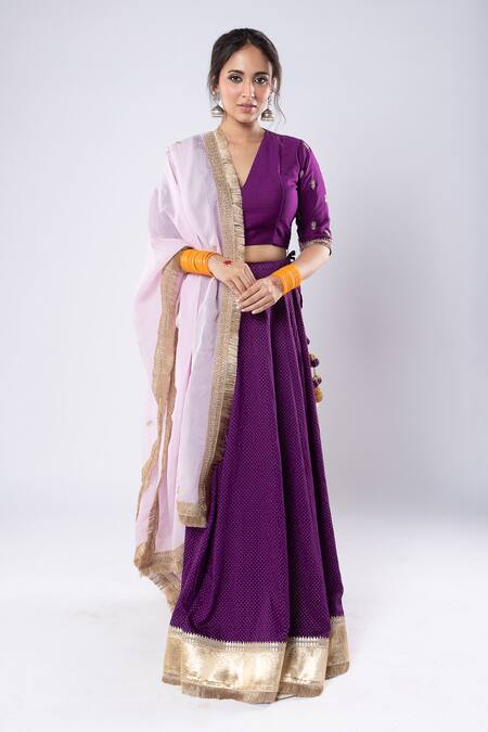 Purple Colour Beautiful banarasi lehenga Design Ideas for Girls 2024 |  Purple Banarasi lehenga - YouTube