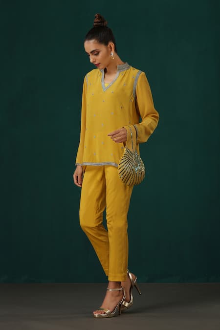 Minaki Yellow Cotton, Crepe Embroidery, Sequins Floral Short Kurta With Trouser Online at Aza Fashions Minaki_Yellow Cotton, Crepe Embroidery, Sequins Floral Short Kurta With Trouser _Online_at_Aza_Fashions