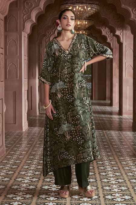 Megha Pitti Floral Print Kurta & Pant Set 