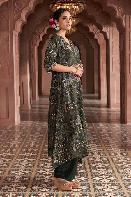 Shop_Megha Pitti_Emerald Green Embroidery, Sequins V-neck Floral Printed Kurta Set _Online_at_Aza_Fashions