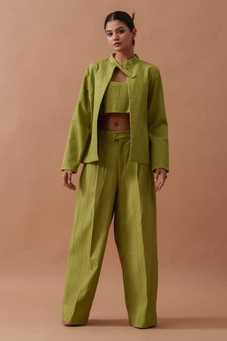 Stoique Green Handloom Cotton Scoop Neck Sunflower Hand Pleated Crop Top 