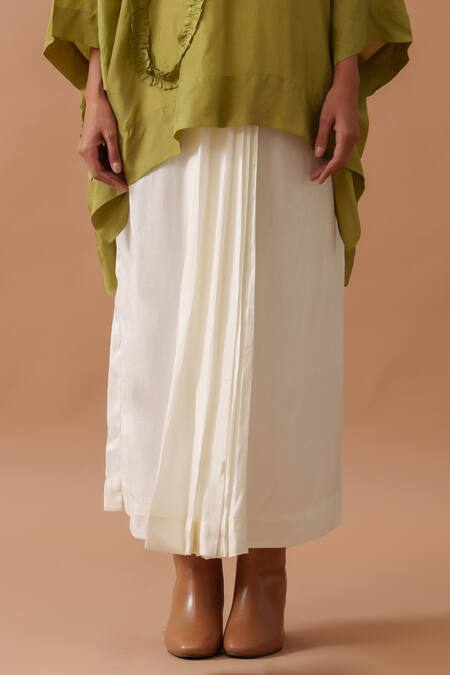Buy Stoique Ivory Muslin Flamingo Front Pleat Skirt Online at Aza Fashions Buy_Stoique_Ivory Muslin Flamingo Front Pleat Skirt _Online_at_Aza_Fashions