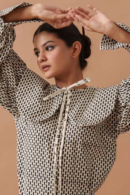 Stoique Black Handloom Cotton Round Neck Lotus Broken Stripe Print Shirt at Aza Fashions Stoique_Black Handloom Cotton Round Neck Lotus Broken Stripe Print Shirt _at_Aza_Fashions