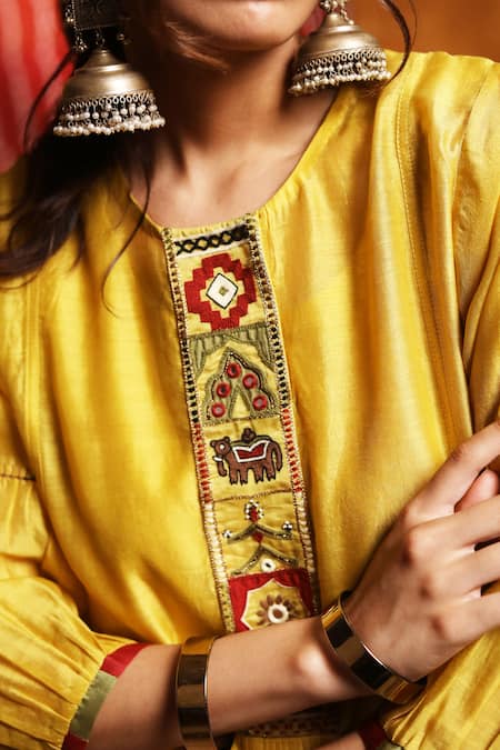Shivani Bhargava_Yellow Handloom Chanderi Hand Embroidered Tribal Round Placket Kurta _Online_at_Aza_Fashions