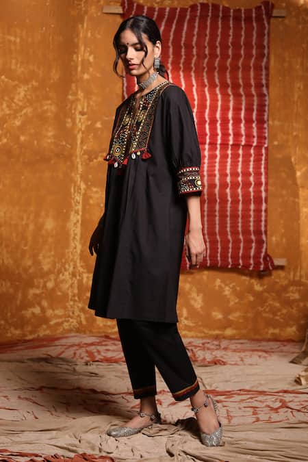 Shop Shivani Bhargava Black Cotton Embroidered Tribal Notched Cape Kurta With Pant Online at Aza Fashions Shop_Shivani Bhargava_Black Cotton Embroidered Tribal Notched Cape Kurta With Pant _Online_at_Aza_Fashions