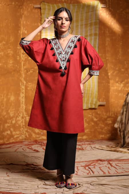 Shivani Bhargava Embroidered Neck Short Tunic & Pant Set 