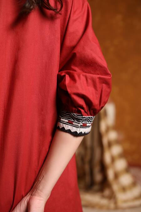 Shivani Bhargava_Maroon Cotton Tassels V-neck Embroidered Short Tunic And Pant Set _at_Aza_Fashions