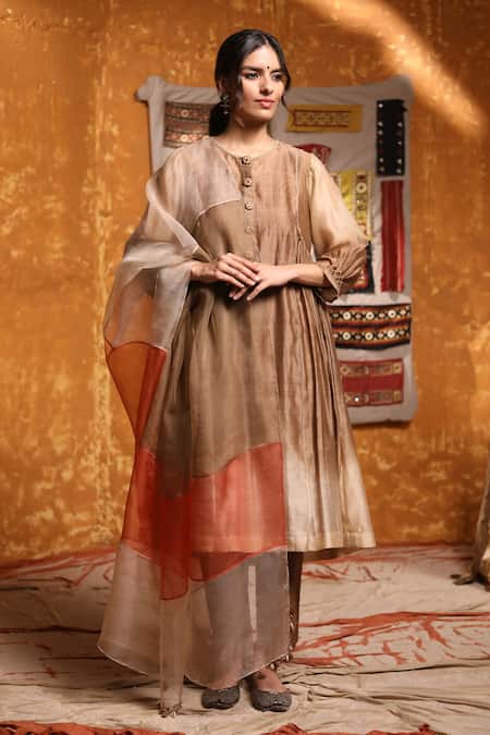 Shivani Bhargava Ombre Gathered Kurta Pant Set 