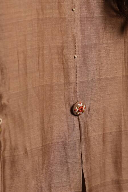 Shivani Bhargava Brown Handloom Cotton, Chanderi Embroidery Round Neck Ombre Gathered Kurta at Aza Fashions Shivani Bhargava_Brown Handloom Cotton, Chanderi Embroidery Round Neck Ombre Gathered Kurta _at_Aza_Fashions