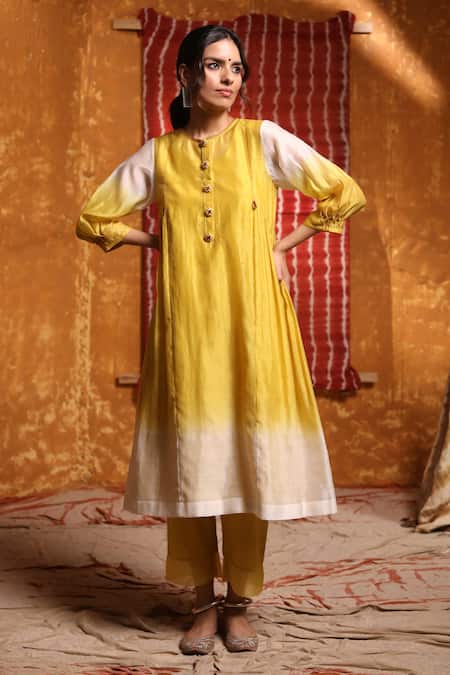 Shivani Bhargava Yellow Handloom Chanderi Dyed Round Ombre Gathered Kurta 