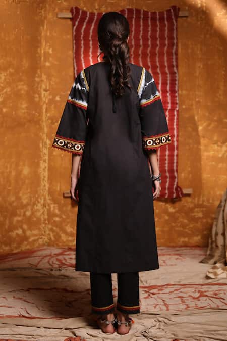 Shop Shivani Bhargava Black Cotton Embroidery Thread Notched Tie Dye Kurta And Pant Set at Aza Fashions Shop_Shivani Bhargava_Black Cotton Embroidery Thread Notched Tie Dye Kurta And Pant Set _at_Aza_Fashions