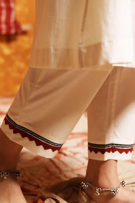 Shivani Bhargava Ivory Cotton Embroidery Thread Notched Tie Dye Pattern Kurta And Pant Set Online at Aza Fashions Shivani Bhargava_Ivory Cotton Embroidery Thread Notched Tie Dye Pattern Kurta And Pant Set _Online_at_Aza_Fashions