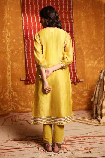 Shop Shivani Bhargava Yellow Handloom Cotton, Cotton, Chanderi Triangle Applique Work Kurta Set at Aza Fashions Shop_Shivani Bhargava_Yellow Handloom Cotton, Cotton, Chanderi Triangle Applique Work Kurta Set _at_Aza_Fashions