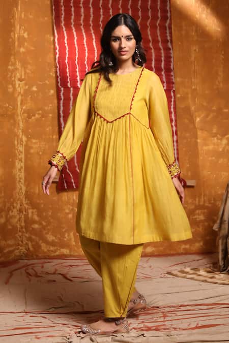 Buy_Shivani Bhargava_Yellow Handloom Cotton Embroidery Round Neck Gathered Chanderi Anarkali _Online_at_Aza_Fashions