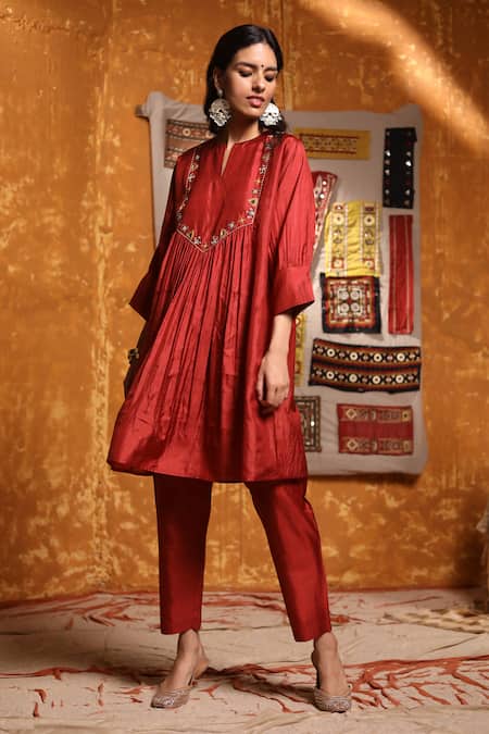 Shop Shivani Bhargava Maroon Handloom Cotton Mirrors, Beads, Sequins Round Neck Silk Gathered Kurta Online at Aza Fashions Shop_Shivani Bhargava_Maroon Handloom Cotton Mirrors, Beads, Sequins Round Neck Silk Gathered Kurta _Online_at_Aza_Fashions
