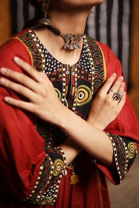 Shop_Shivani Bhargava_Maroon Cotton Embroidery Split V-neck Tribal Cape Anarkali With Salwar _Online_at_Aza_Fashions