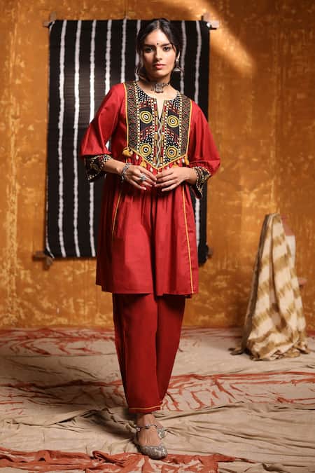Shivani Bhargava Maroon Cotton Embroidered Tribal Notched Cape Anarkali at Aza Fashions Shivani Bhargava_Maroon Cotton Embroidered Tribal Notched Cape Anarkali _at_Aza_Fashions