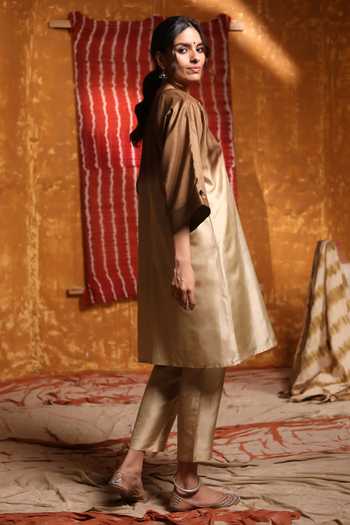 Buy_Shivani Bhargava_Brown Handloom Cotton Tassels, Embroidery Round Neck Silk Ombre Kimono Kurta _Online_at_Aza_Fashions