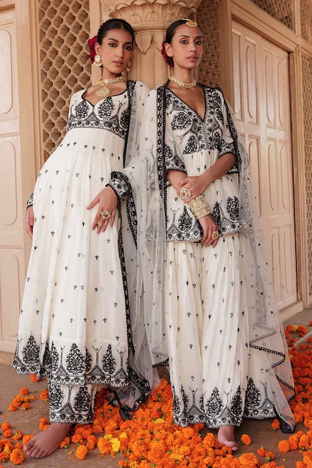 Buy_Preevin_White Cotton, Net, Tulle Mirrors, Embroidery V-neck Floral Anarkali Pant Set _Online_at_Aza_Fashions