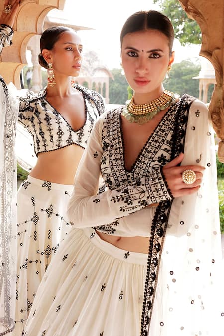Preevin_White Cotton, Tulle, Net Embroidery, Mirrors V-neck Foliage Floral Lehenga Set _Online_at_Aza_Fashions