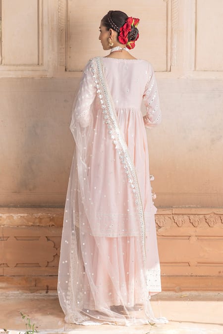 Preevin Floral Jaal Embroidered Kurta Lehenga Set 