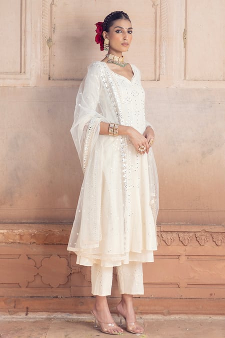 Shop Preevin Off White Tulle, Cotton, Net Lace, Embroidery Big Flower Anarkali Set at Aza Fashions Shop_Preevin_Off White Tulle, Cotton, Net Lace, Embroidery Big Flower Anarkali Set _at_Aza_Fashions