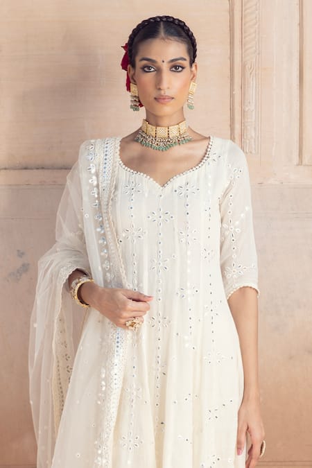 Buy Preevin Off White Tulle, Cotton, Net Lace, Embroidery Big Flower Anarkali Set Online at Aza Fashions Buy_Preevin_Off White Tulle, Cotton, Net Lace, Embroidery Big Flower Anarkali Set _Online_at_Aza_Fashions