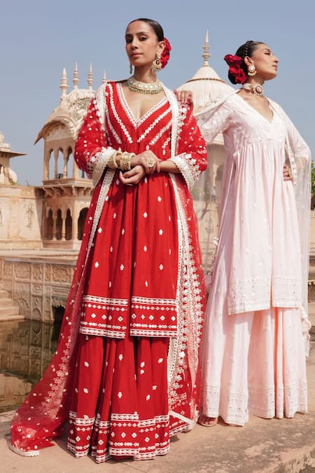 PREEVIN Thread & Mirror Embroidered Kurta Lehenga Set 