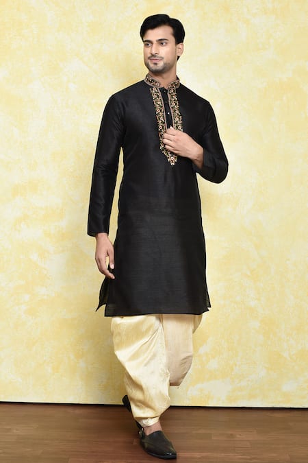 Samyukta Singhania Floral Embroidered Placket Kurta Set 