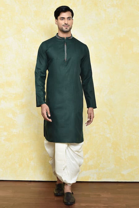 Samyukta Singhania Placement Thread Embroidered Kurta Set 